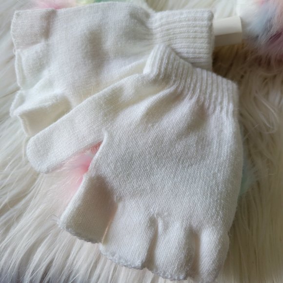 L2D Cat Unicorn Earmuffs & Mittens Set - Picture 9 of 9